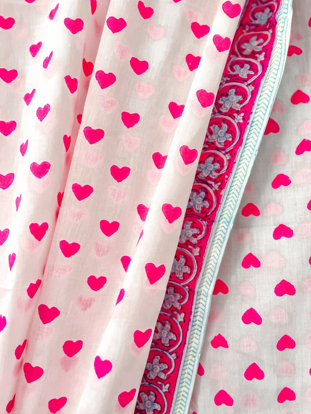 Block Print Scarf XL | Neon Pink Hearts - Bombaby