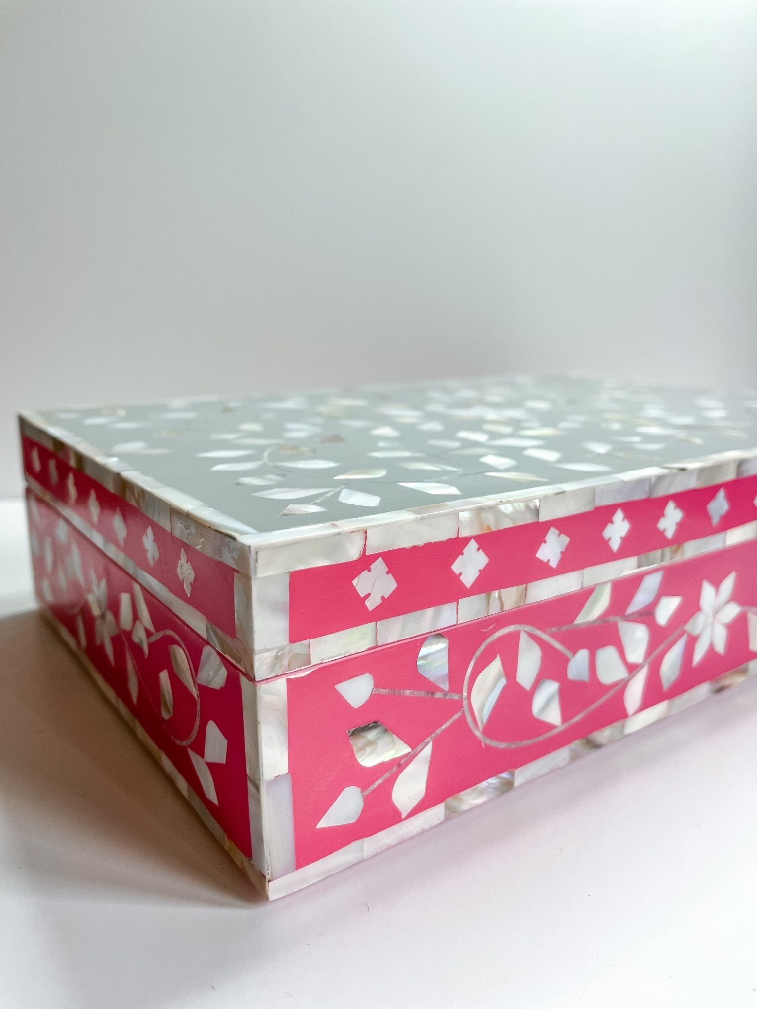 Dove Grey &amp; Pink | Large Mother of Pearl Jewellery Box - Bombaby