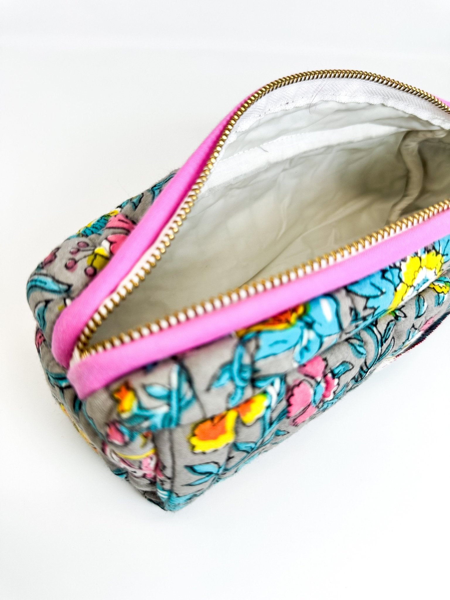 Handmade Quilted Pencil Case | Lata Floral - Bombaby