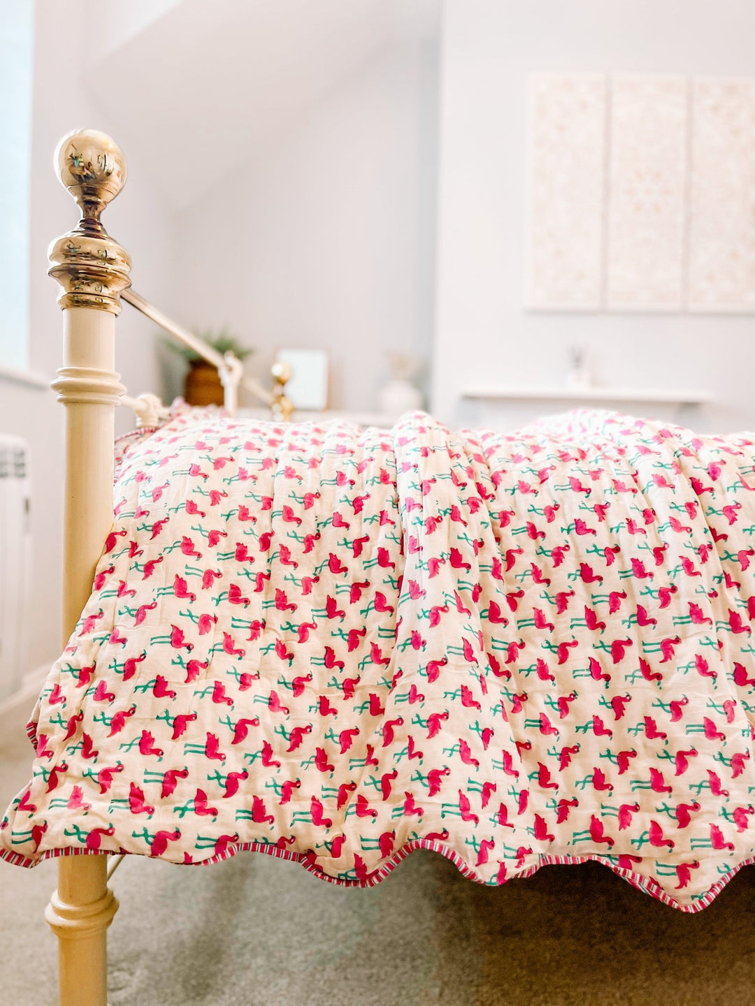 Handmade Scallop Standard Quilt | Pink Flamingo - Bombaby