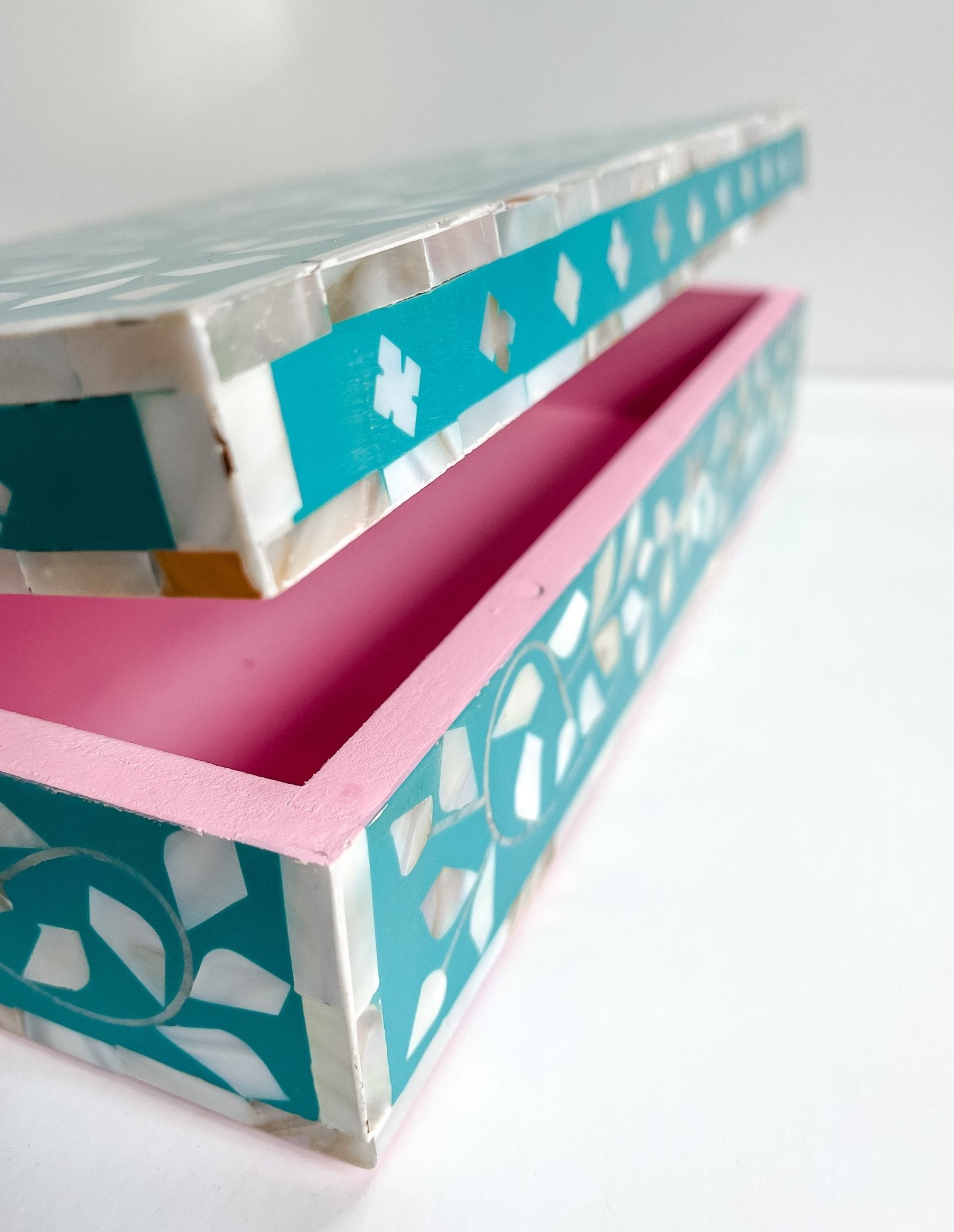 Jewelled Aqua | Large Mother of Pearl Jewellery Box - Bombaby