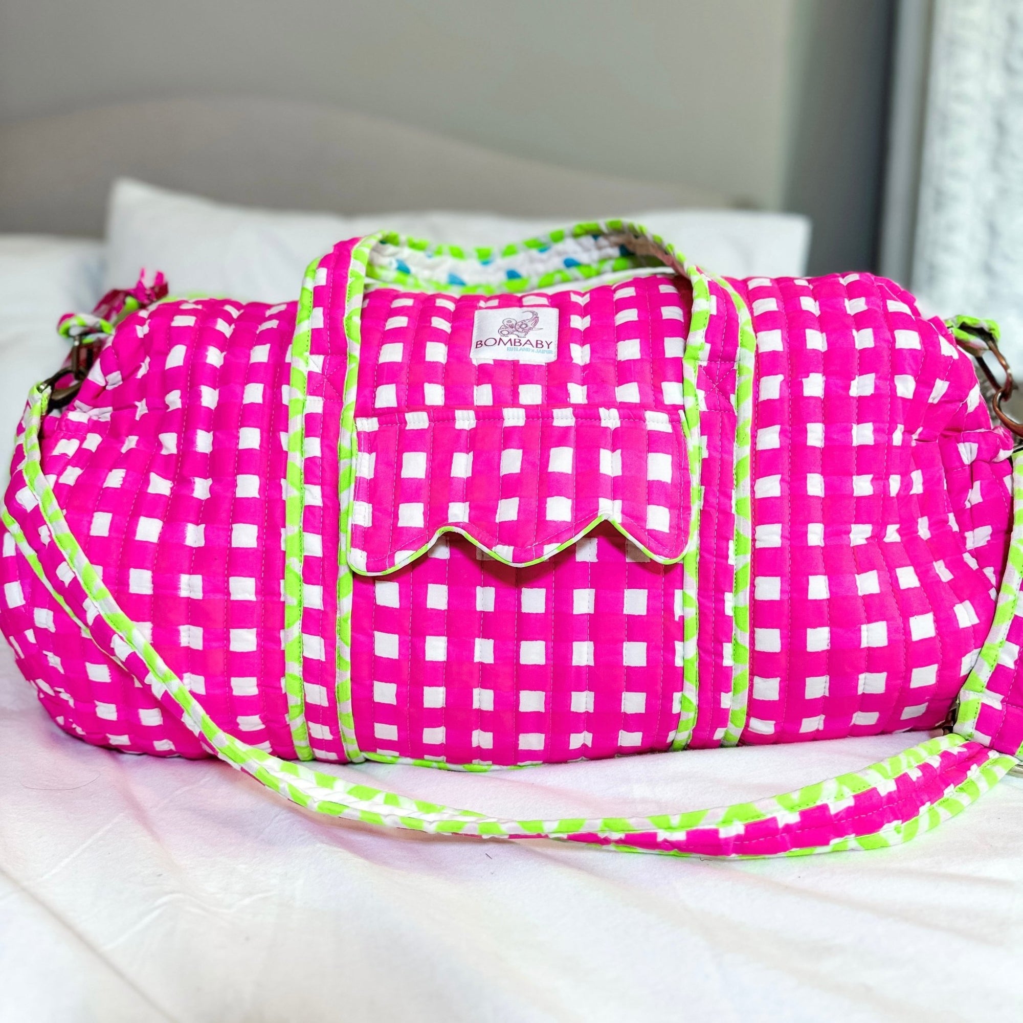 Neon Pink Check | Quilted Weekend Bag - Bombaby