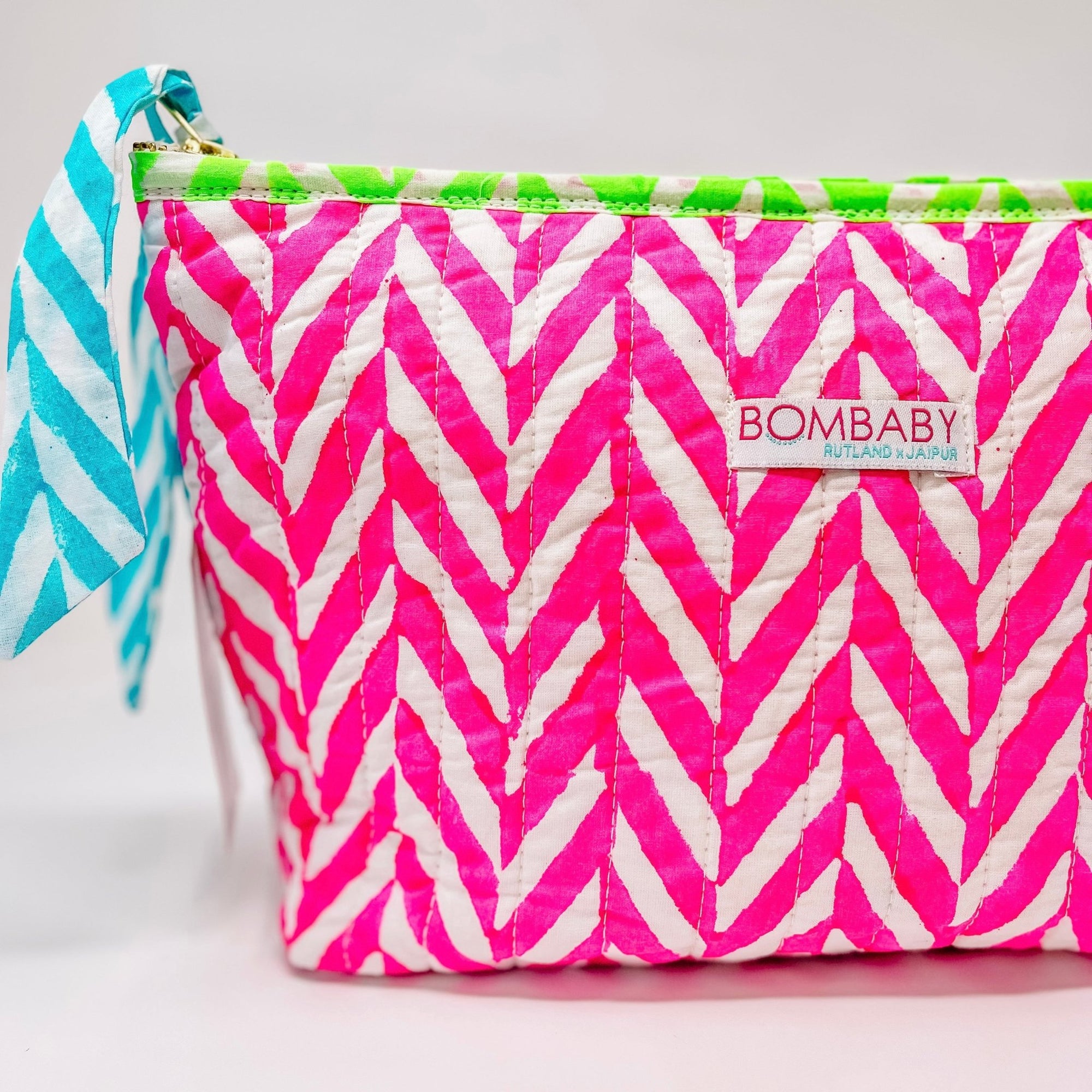 Quilted Make Up Bag | Neon Pink - Bombaby