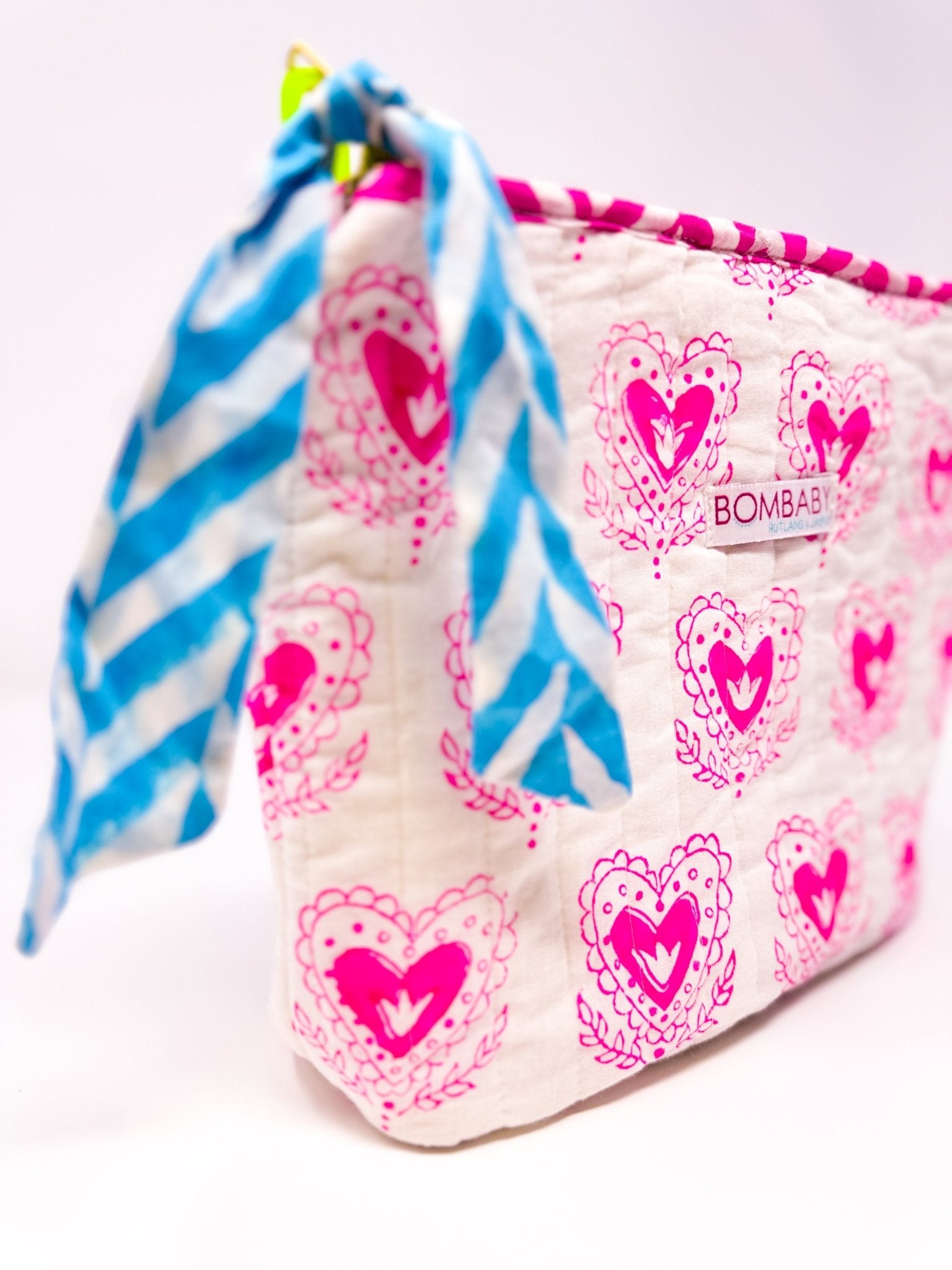 Quilted Make Up Bag | Scallop Heart - Bombaby