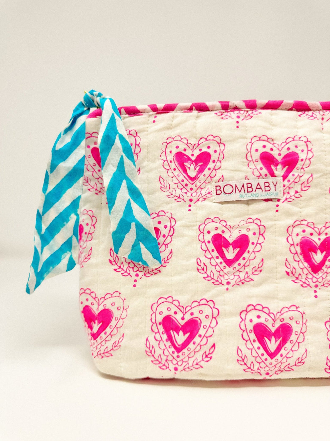 Quilted Make Up Bag | Scallop Heart - Bombaby