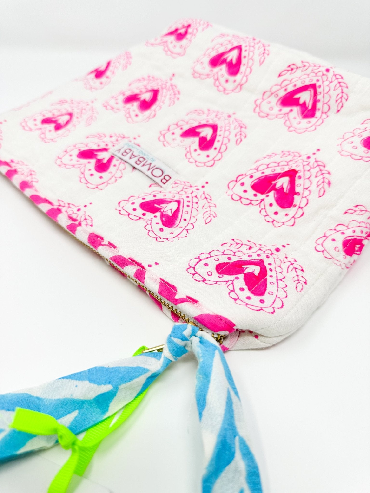 Quilted Make Up Bag | Scallop Heart - Bombaby