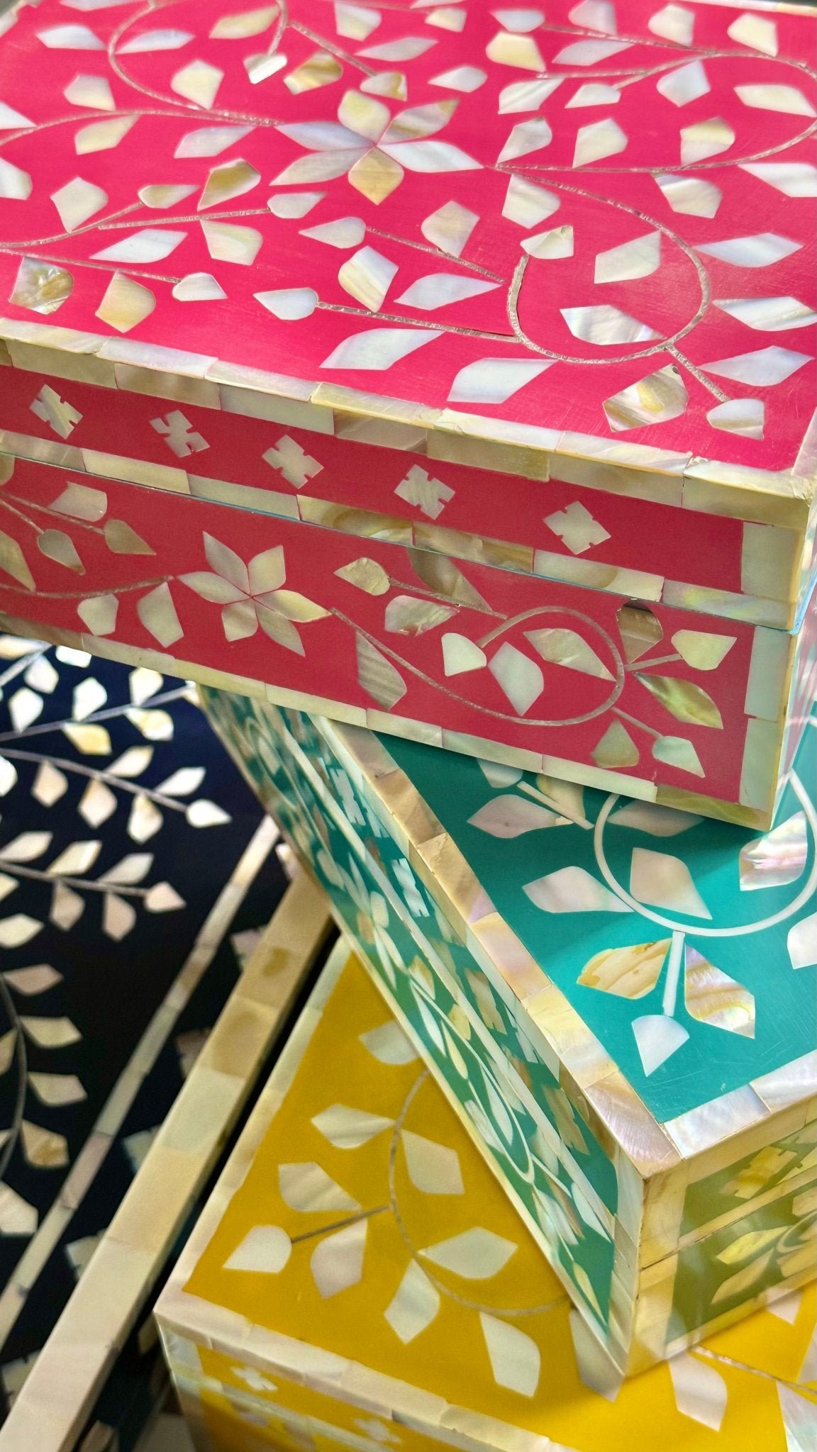 Small Mother of Pearl Jewellery Box | Sunshine Yellow - Bombaby