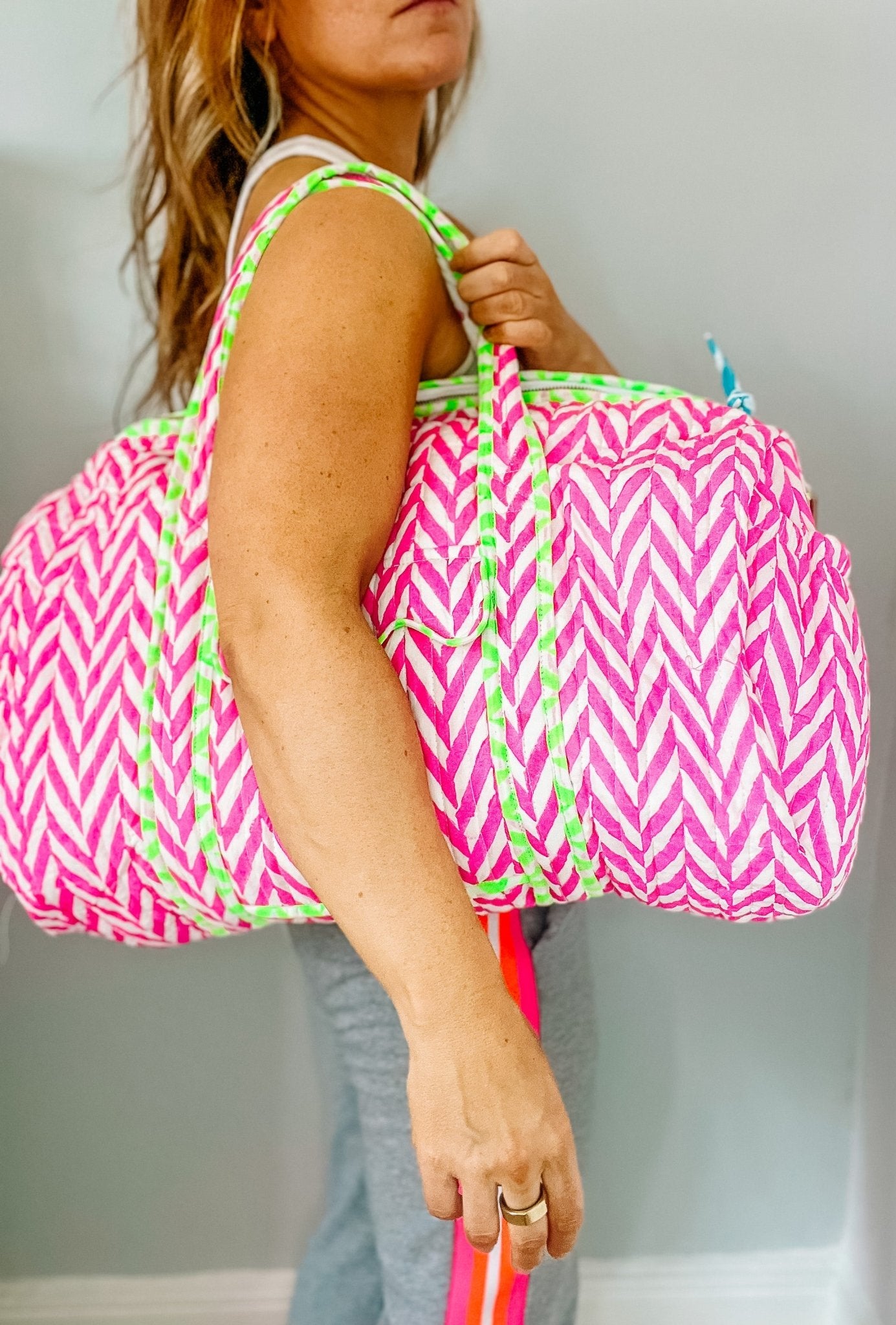 Handmade Quilted Weekend Bag | Neon Pink - Bombaby