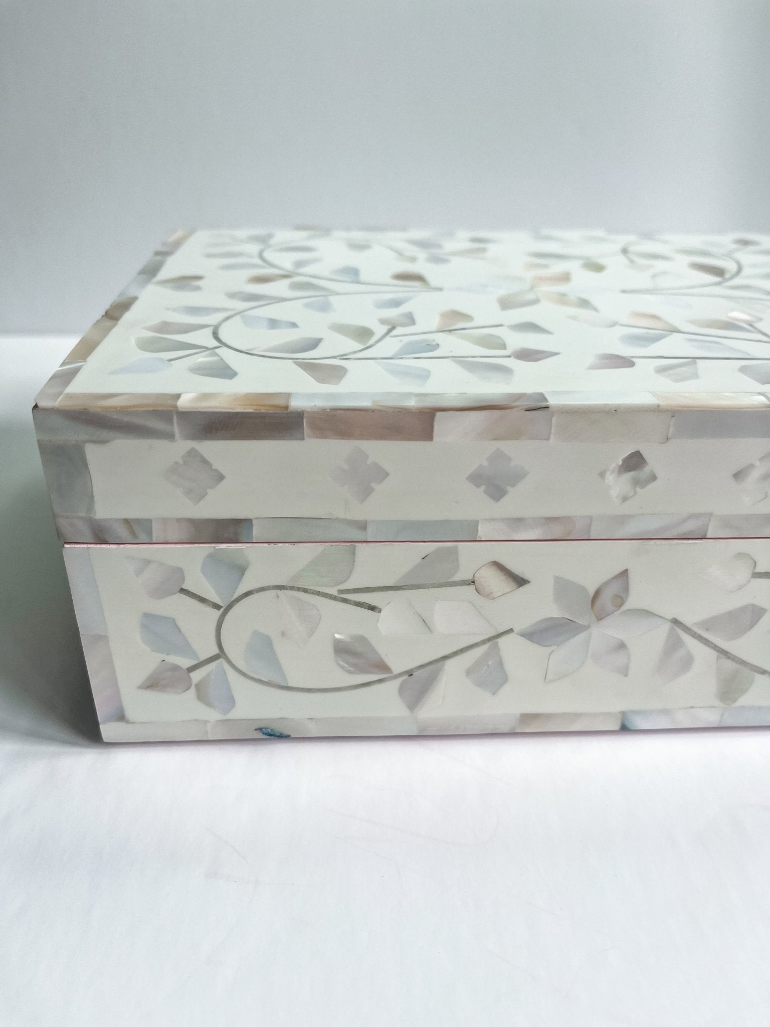 Sandy Shores | Small Mother of Pearl Jewellery Box - Bombaby